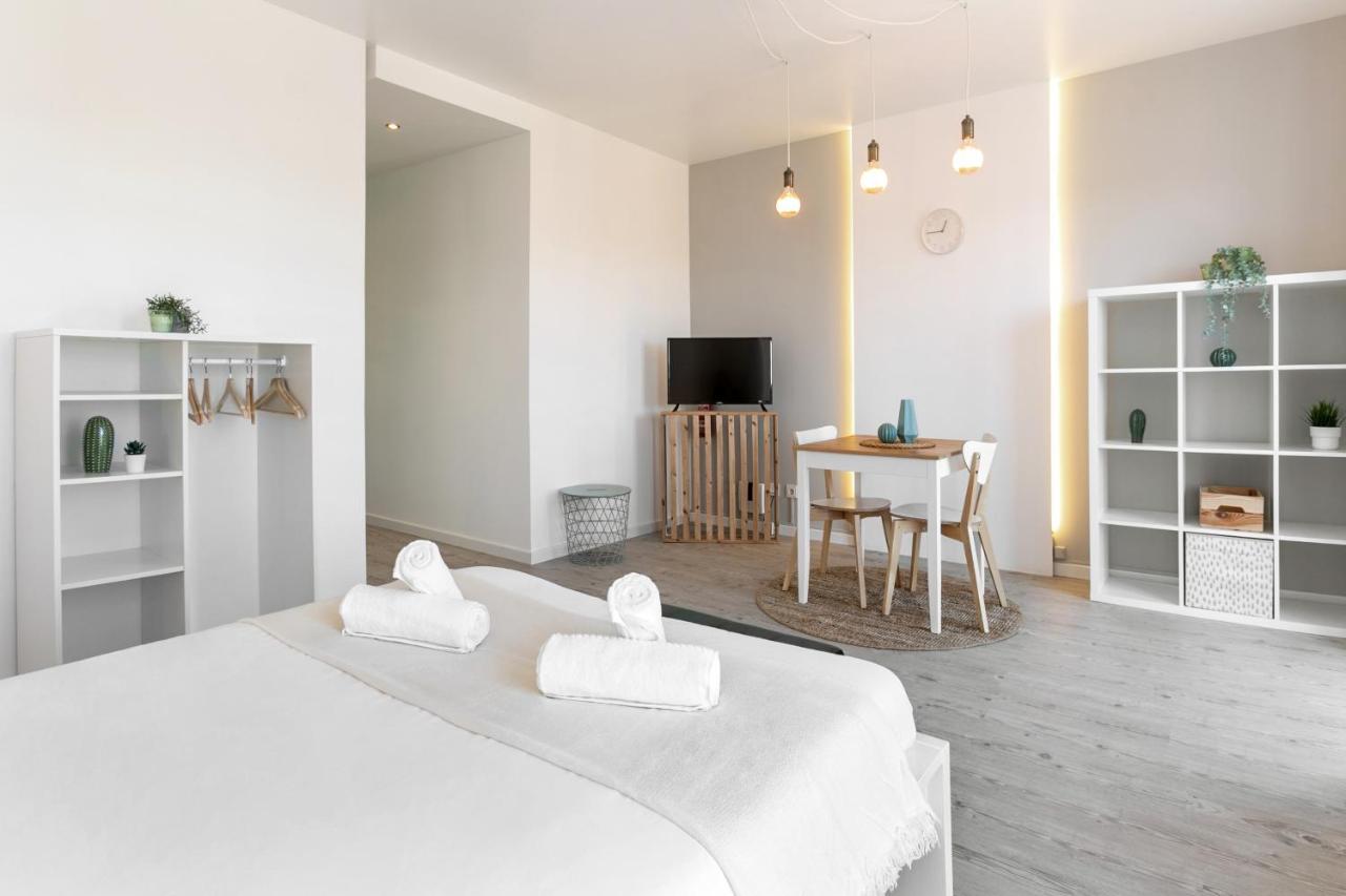 Calcada 14 Apartment โอบิดอส ภายนอก รูปภาพ