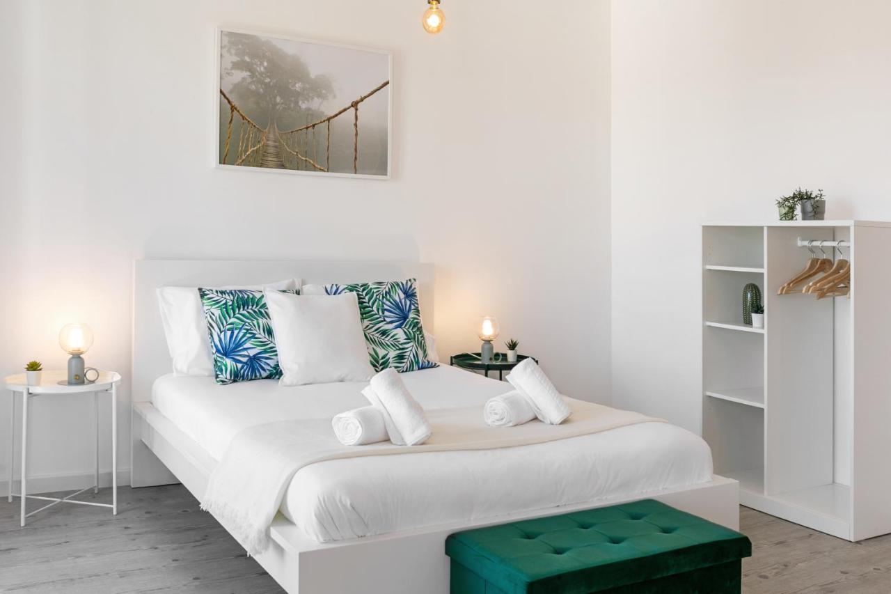 Calcada 14 Apartment โอบิดอส ภายนอก รูปภาพ